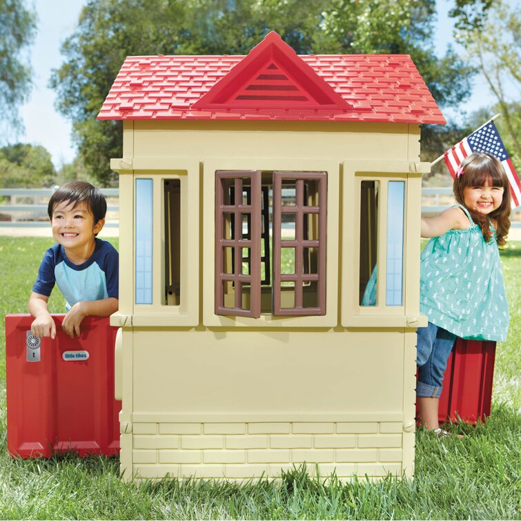 Little tikes hot sale red playhouse